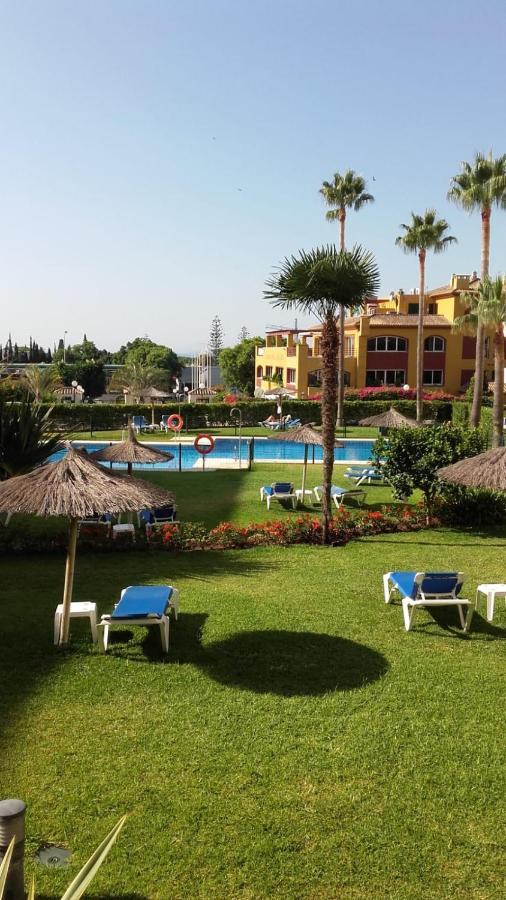 The Famous Home Marbella Bagian luar foto