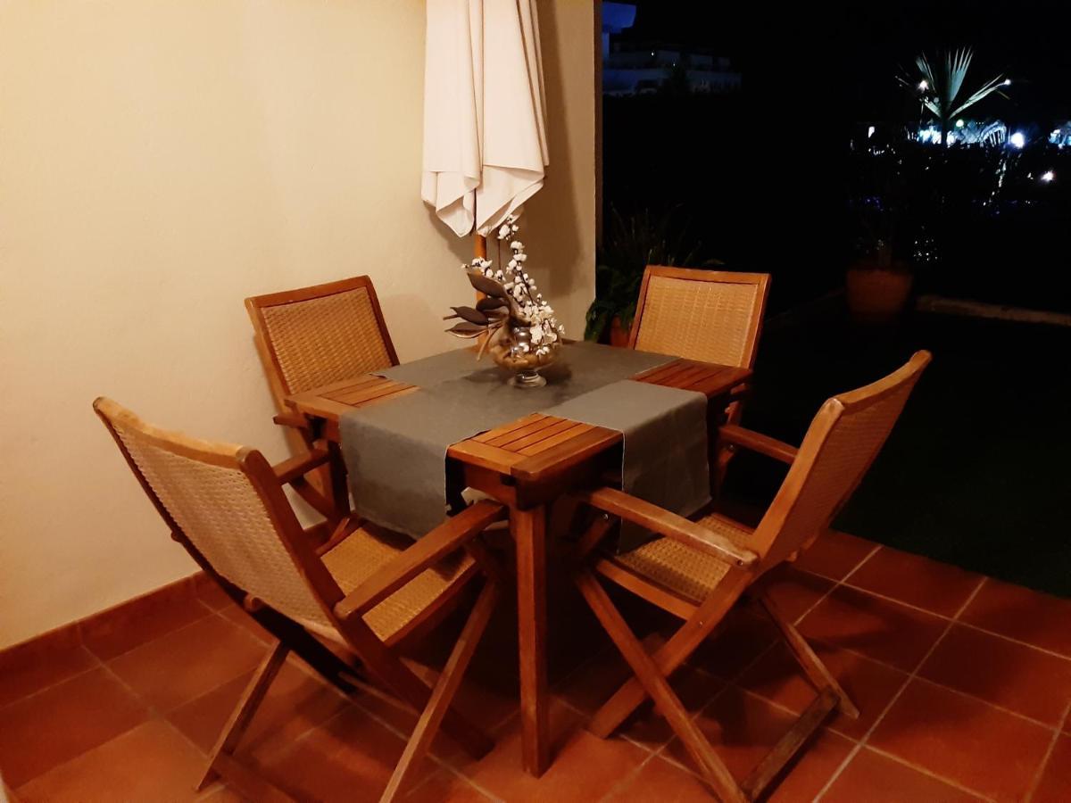 The Famous Home Marbella Bagian luar foto
